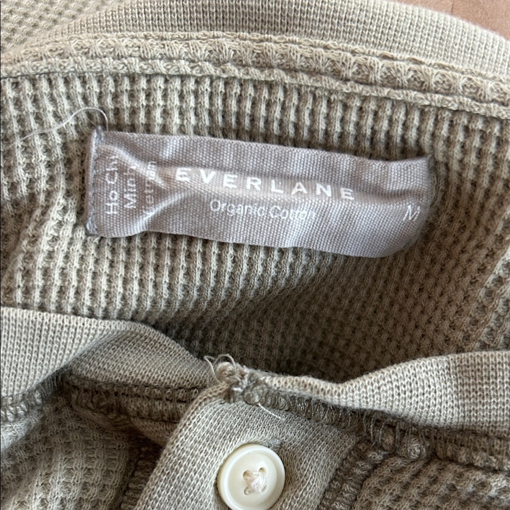 Everlane Sage Waffle Cropped Henley - Picture 2 of 3